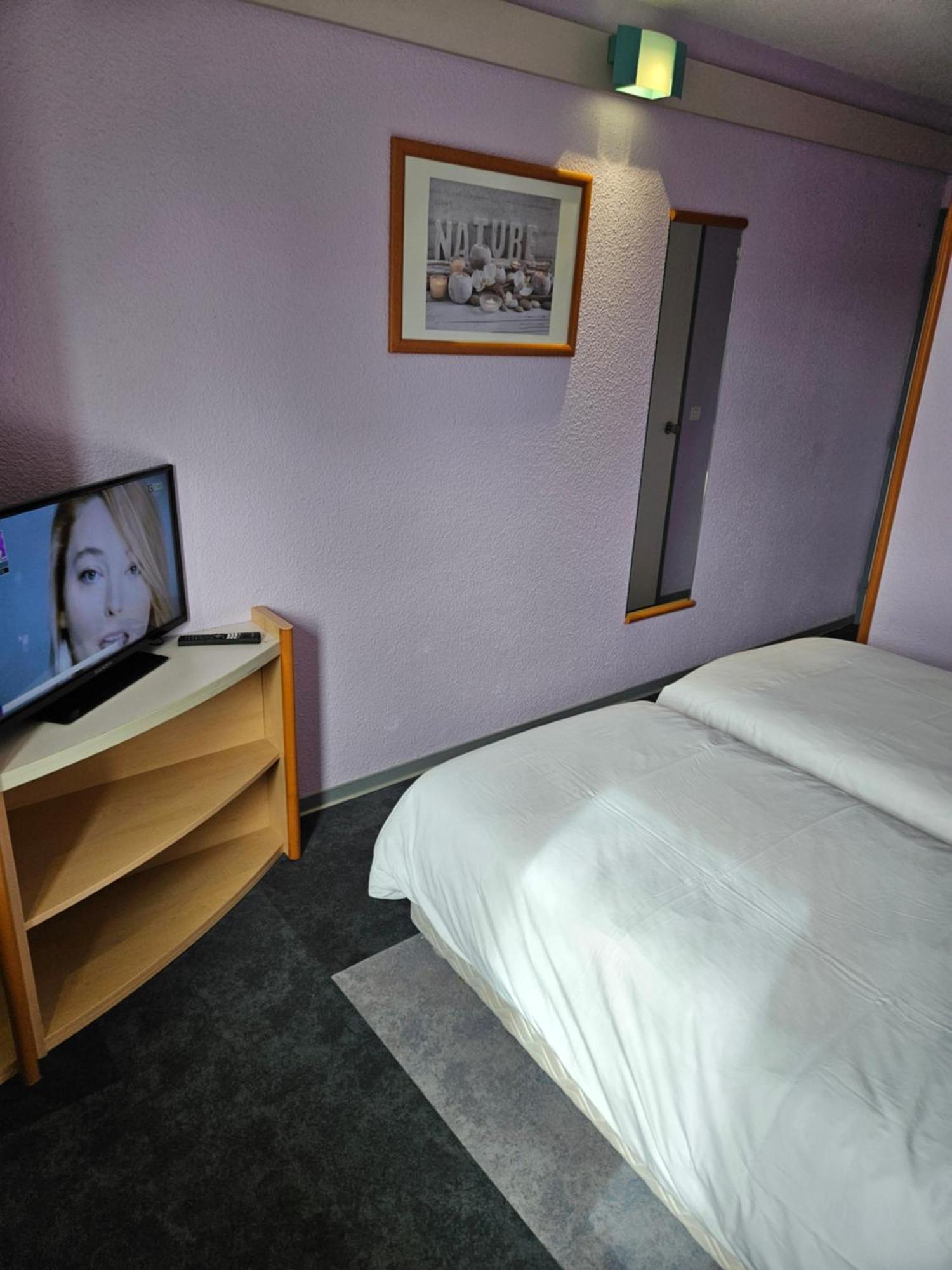 Hotel Bonanite Villers-Cotterêts Kültér fotó