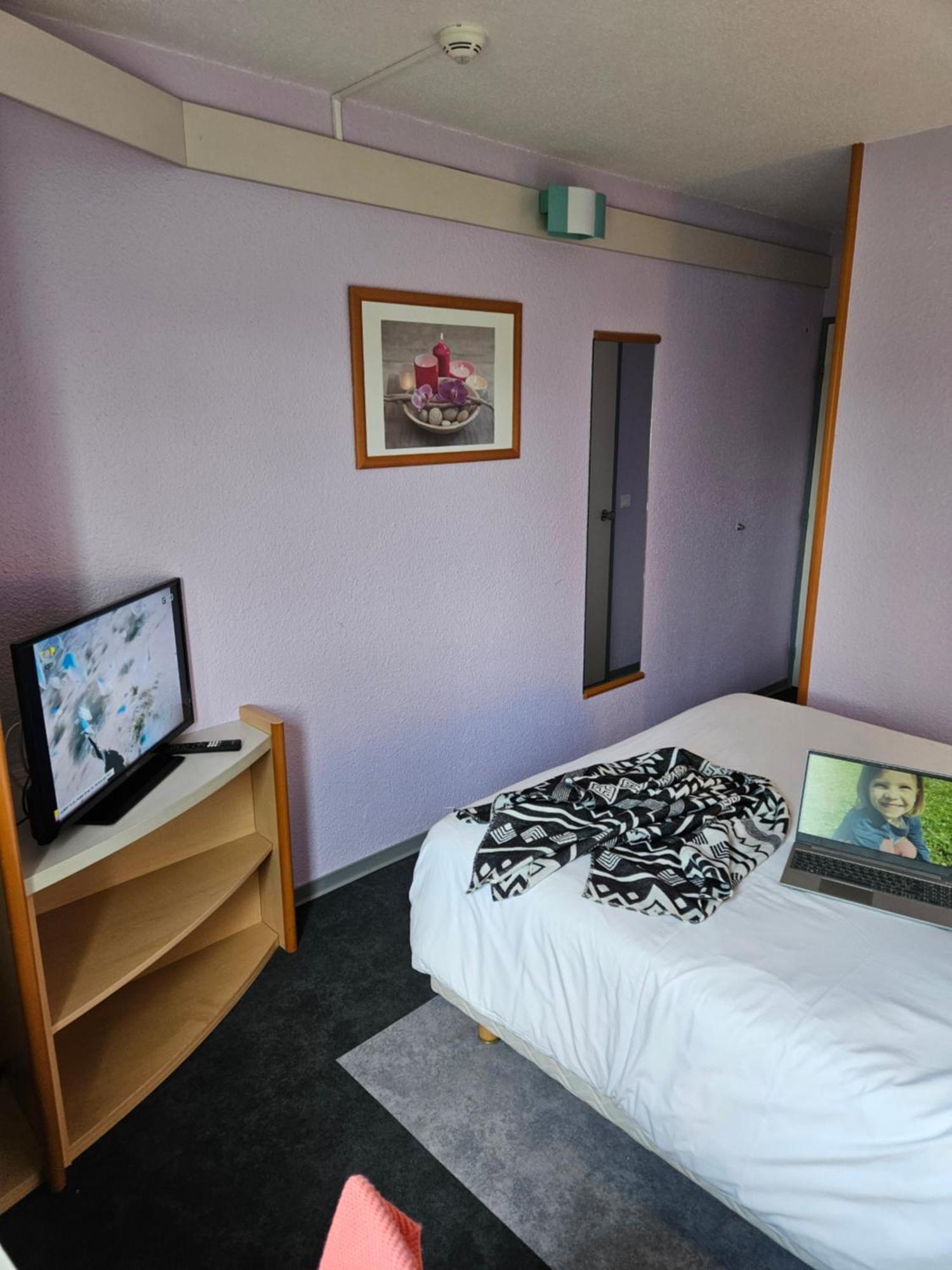 Hotel Bonanite Villers-Cotterêts Kültér fotó